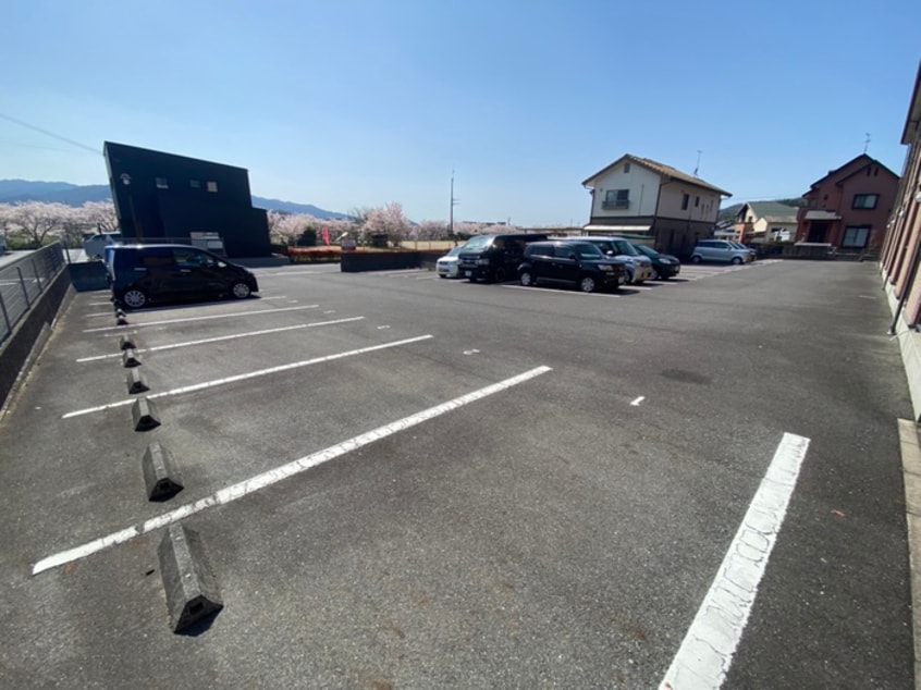駐車場 ブルージュⅢ