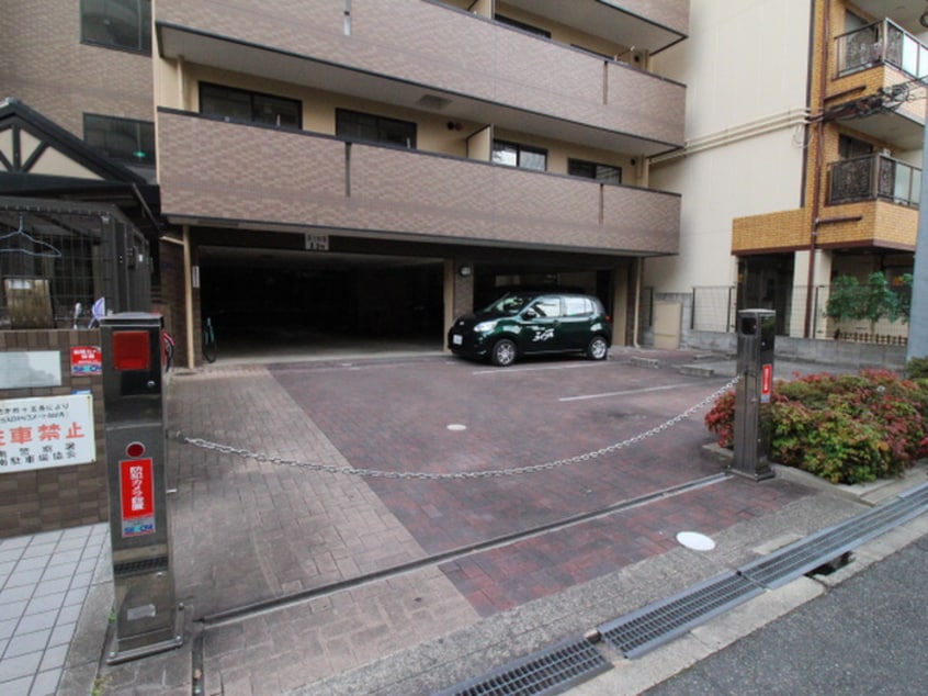 駐車場 ソレアードウエマチ