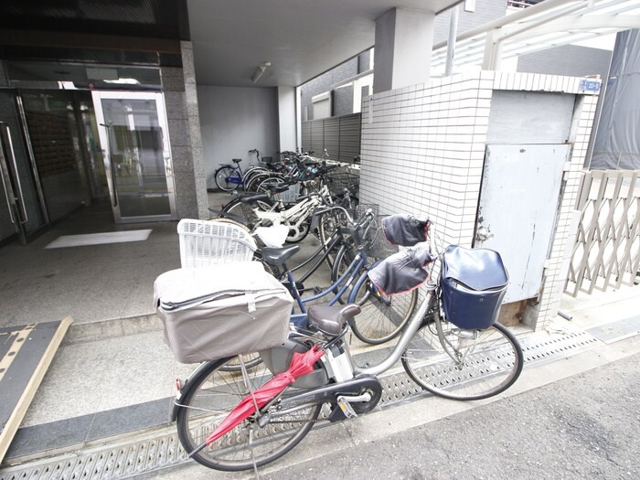 駐輪場 エム・エス・エイ山王