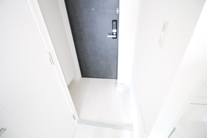 玄関 ｴｽﾘｰﾄﾞﾚｼﾞﾃﾞﾝｽ神戸兵庫駅前