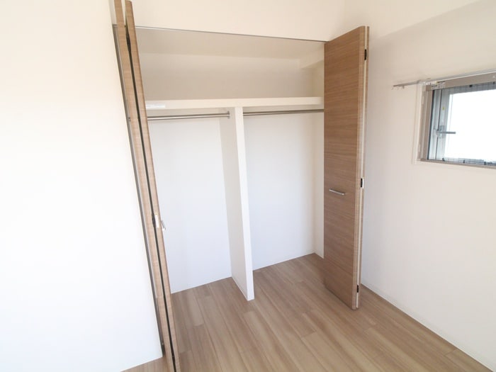 収納 ﾌﾟﾚｻﾝｽ三宮東ﾌｨｰﾙ（1305）