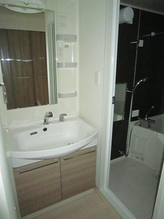 洗面 レン元町駅前