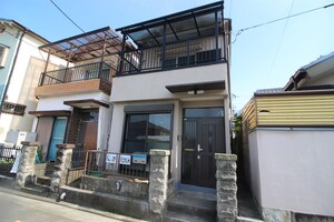 堀上町貸家