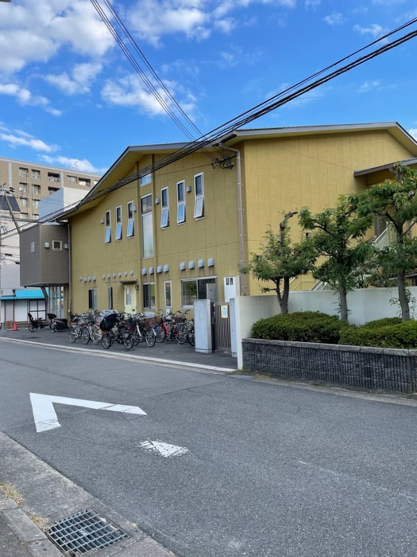 保育園(幼稚園/保育園)まで215m ホワイトハウス穂積（419）