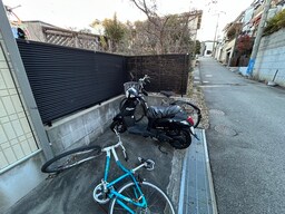 バイク置き場