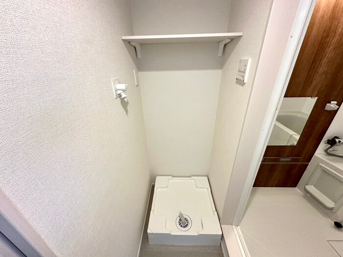 洗濯機置場 エディフィッシオ椥辻