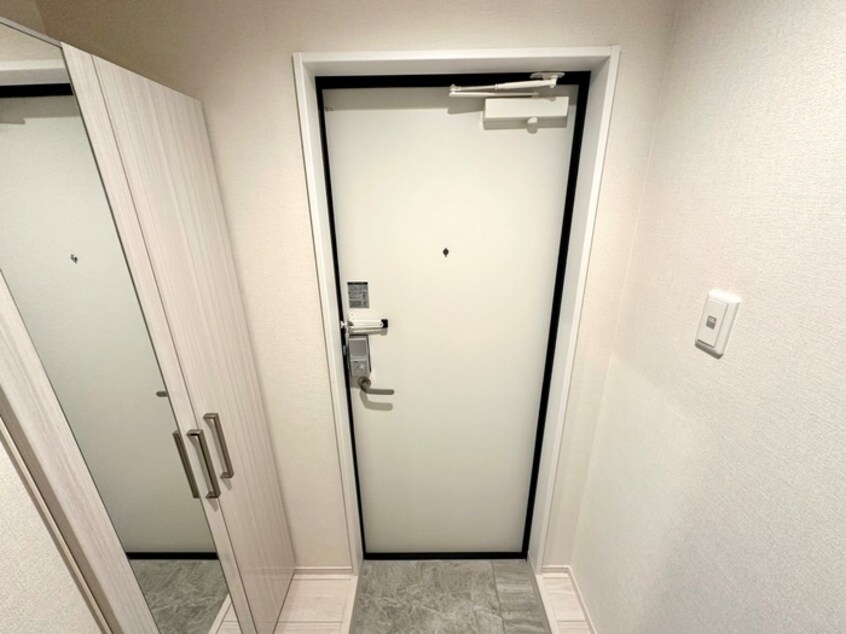 玄関 エディフィッシオ椥辻