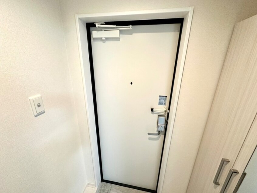 玄関 エディフィッシオ椥辻