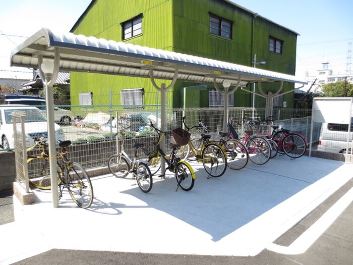 駐輪場 ビラ・アリエッタ