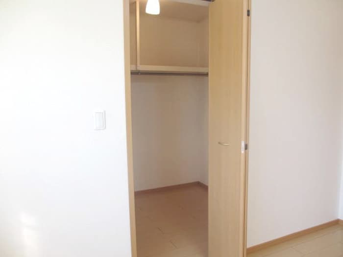 収納 メゾン　ソレイユ