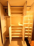 靴箱 ザ・梅田タワ－(2210)