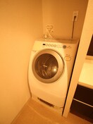 洗濯機置場 ザ・梅田タワ－(2210)