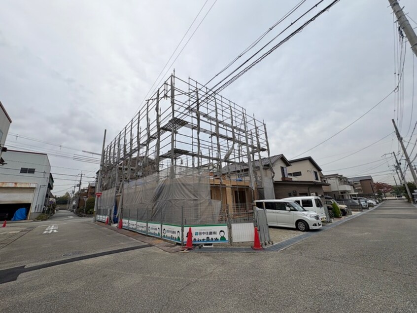 建築中 Maison Lumiere