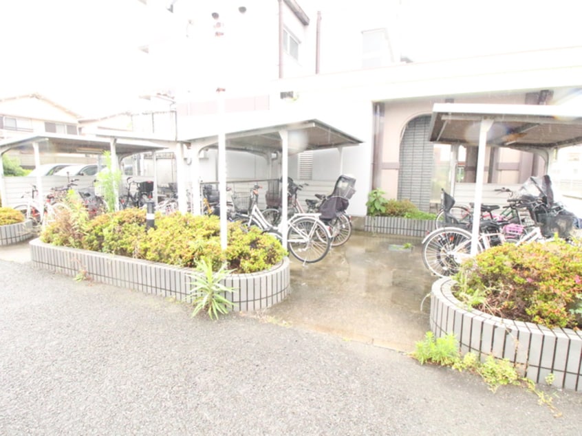 駐輪場 リバ－サイド藤井寺