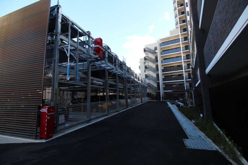 駐車場 ロジュマン千里中央ヒルズ(810)