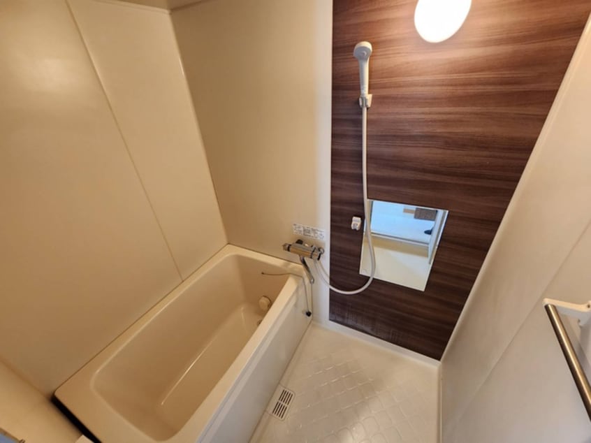 バス／シャワールーム等 ペンギンコ－トⅡ