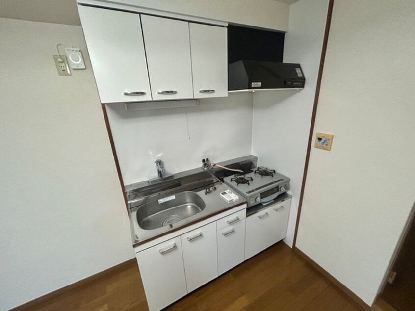 キッチン ウィング司