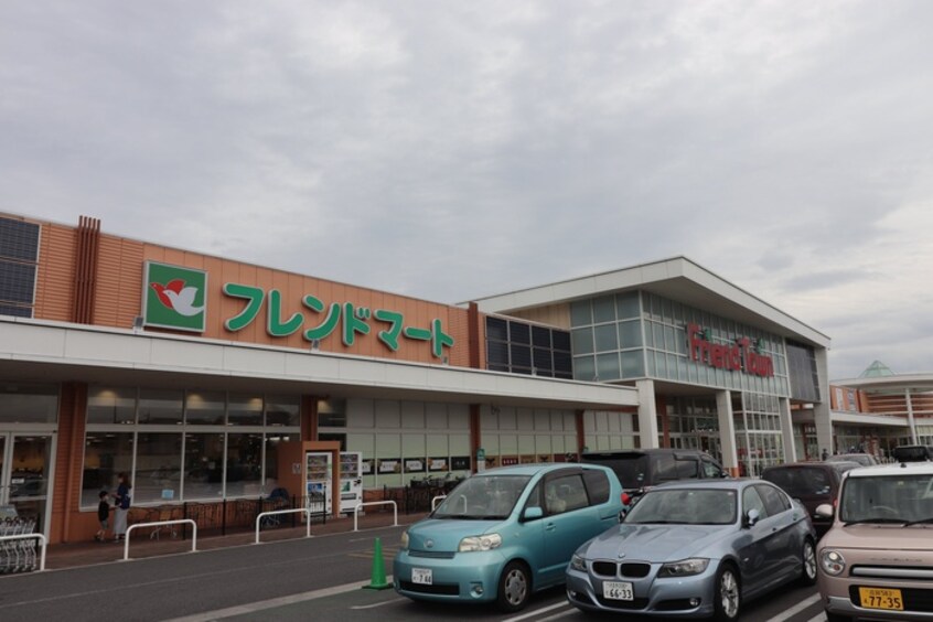 フレンドタウン瀬田川(ショッピングセンター/アウトレットモール)まで3600m ブライトハウス瀬田Ａ棟