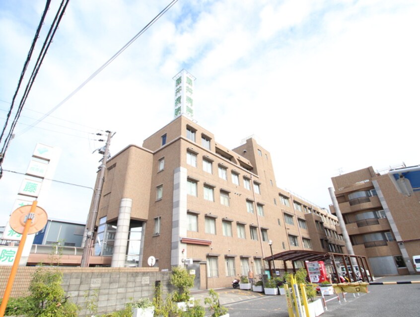 藤井病院(病院)まで400m シャルマンフジ和泉大宮壱番館