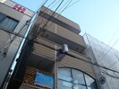 シップスビルの外観