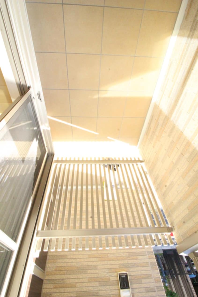 ベランダ・バルコニー パール・トゥ・シャイン恵梨