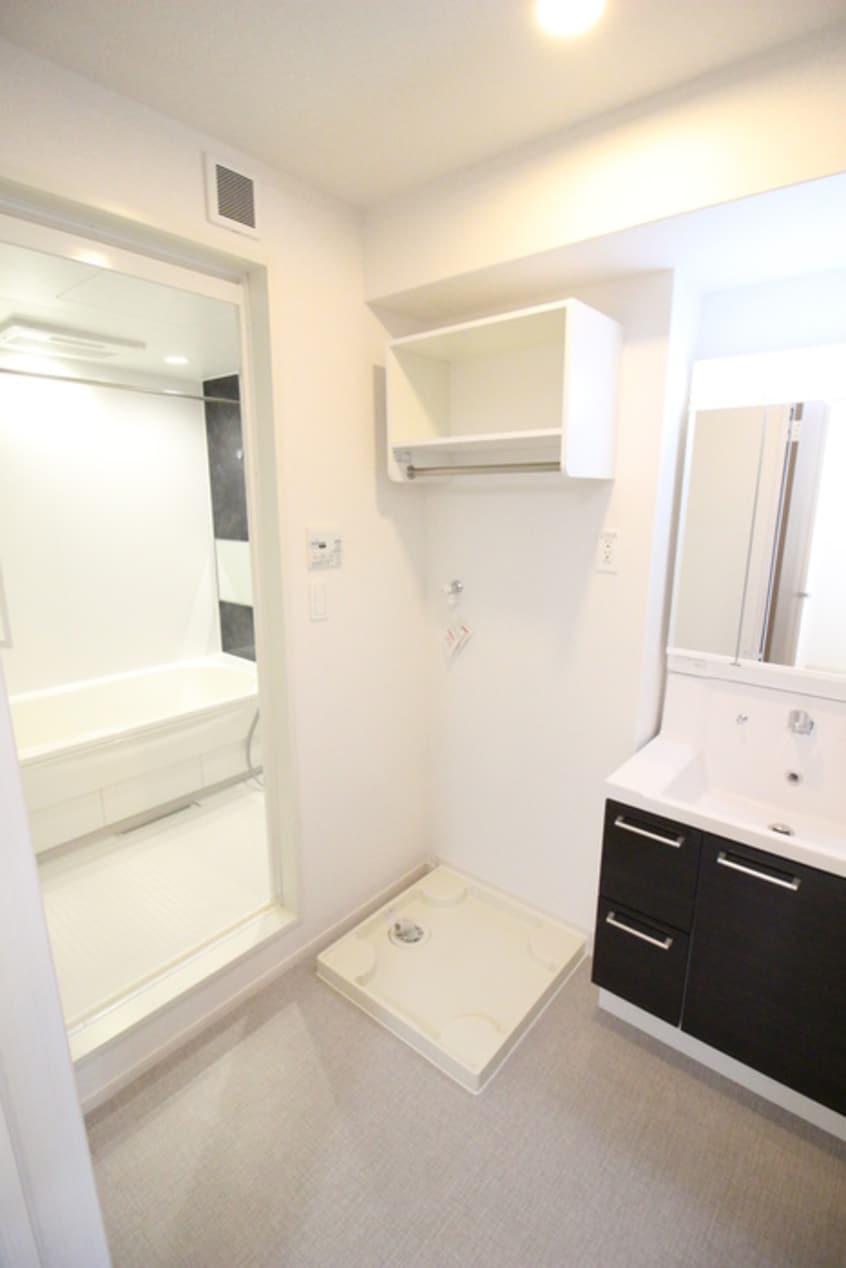 洗濯機置場 パール・トゥ・シャイン恵梨