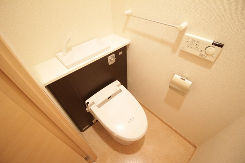 トイレ 西舞子壱番館