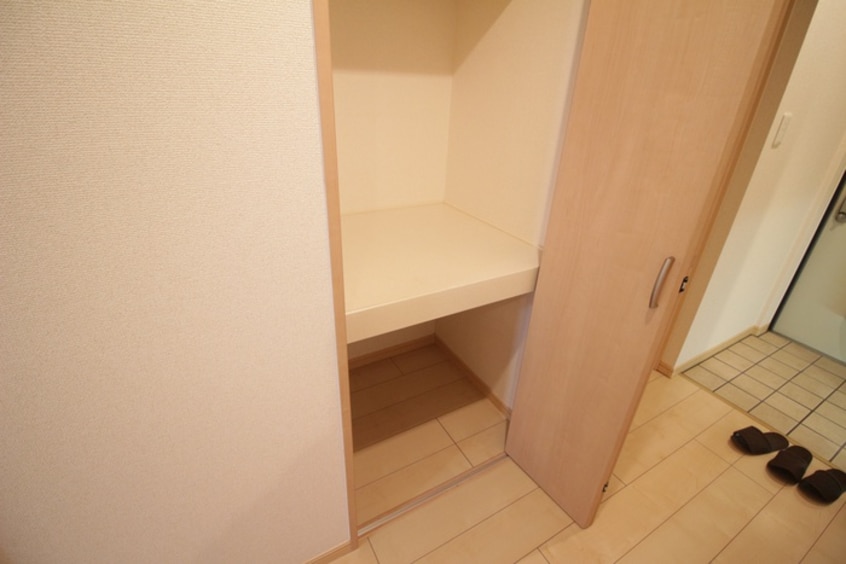 収納 西舞子壱番館