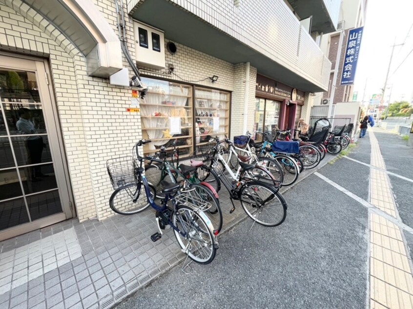 駐輪場 ビスタ泉町