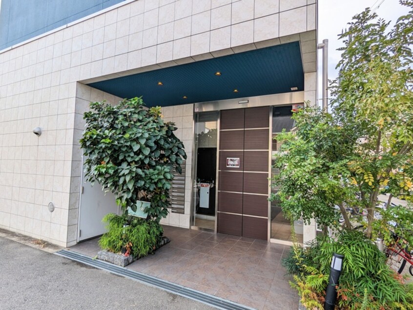 エントランス部分 ホープ上新庄