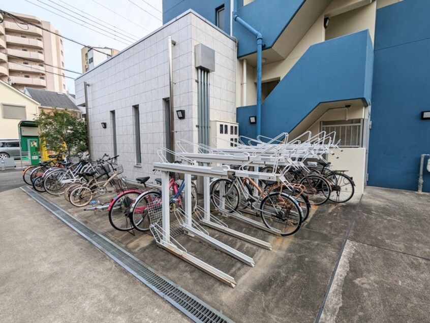 駐輪場 ホープ上新庄