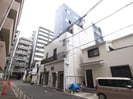 寿ビルの外観
