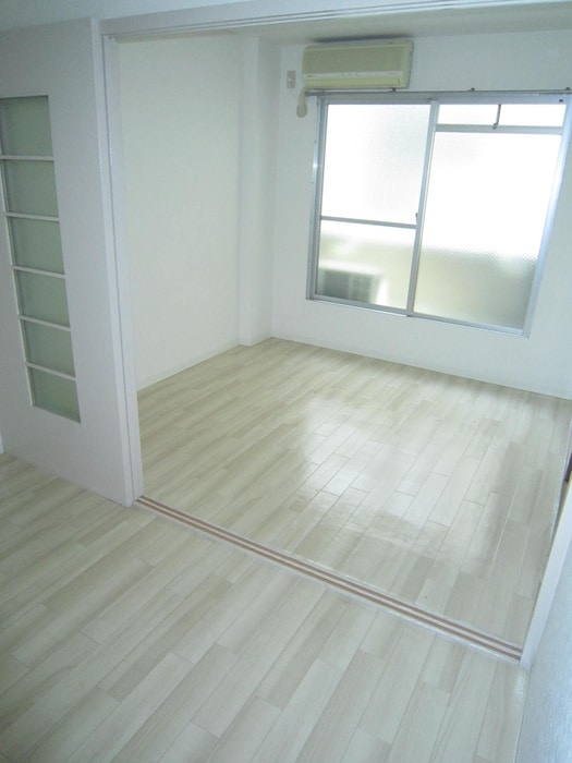 居室 プレアール遠里小野