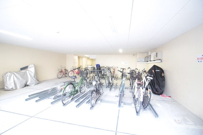 駐輪場 Ｌｕｘｅ淡路