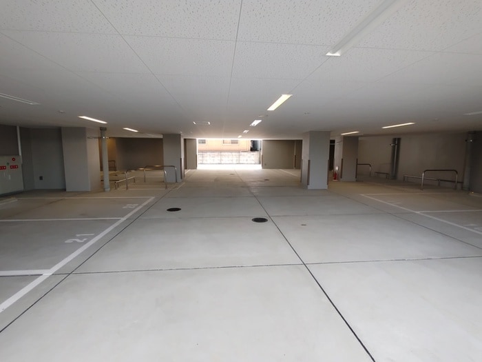 駐車場 MAXIV CROS 江坂（522）