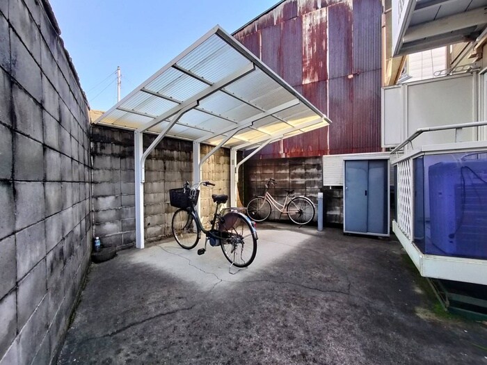 駐輪場 ツインヒル館