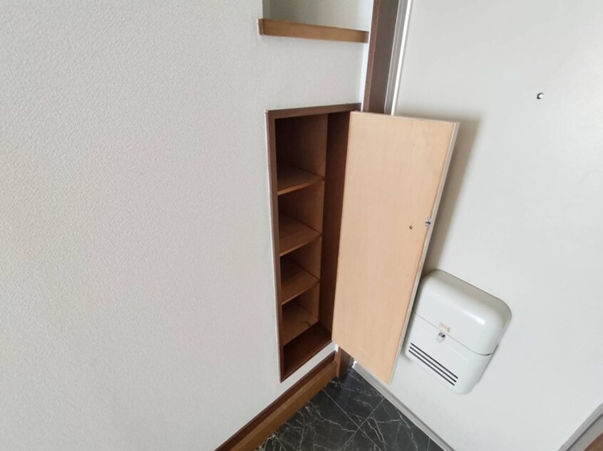 靴箱 ツインヒル館