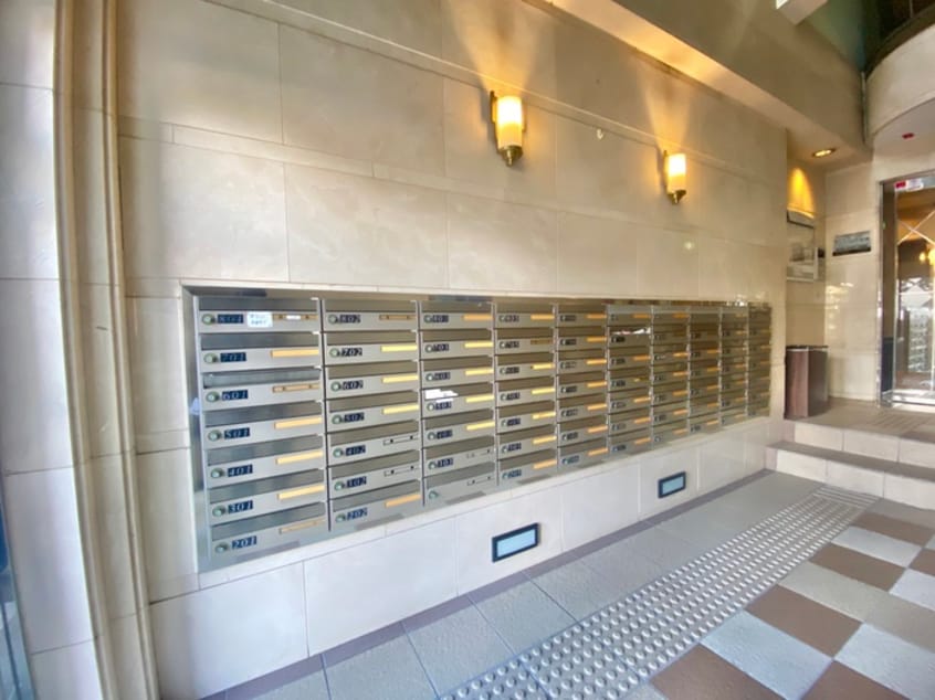 エントランス部分 パークモダン高井田