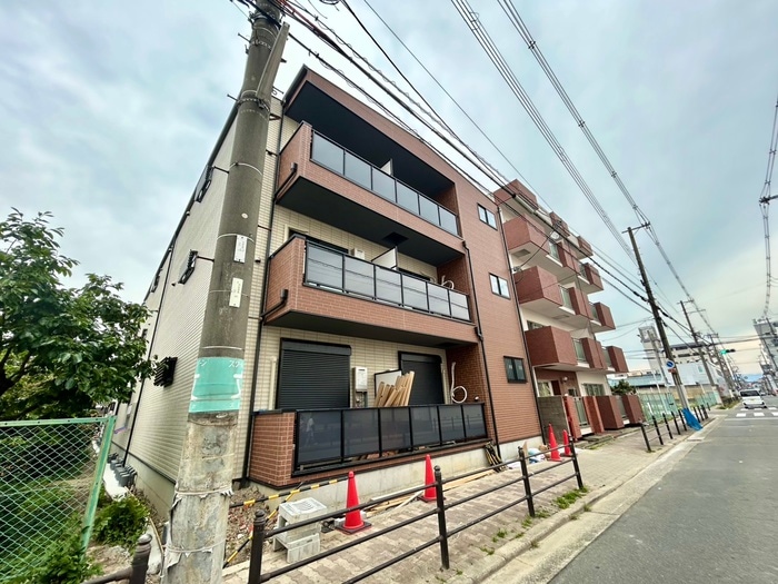 外観写真 Ｄ　ｐｏｒｔａ　ｅｔｅｒｎｏ