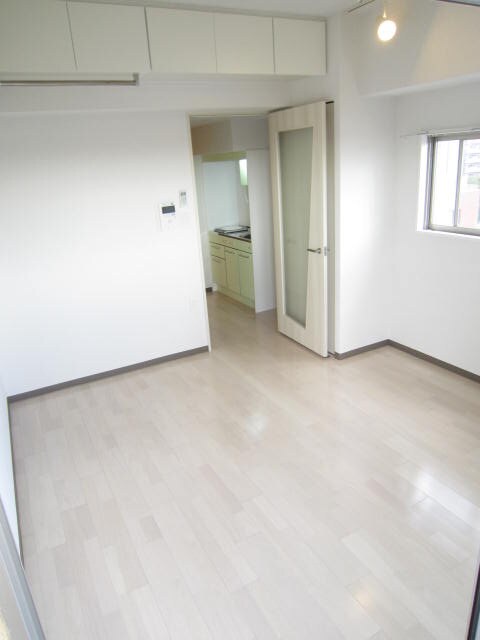 居室 セレニテ高槻