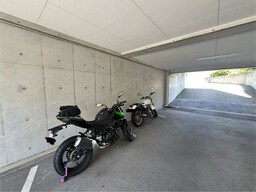 バイク置き場