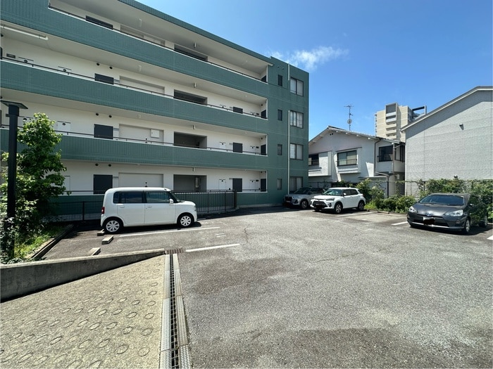 駐車場 メゾンアイ