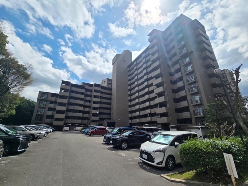 駐車場 千里中央ﾊﾟｰｸﾋﾙｽﾞB棟（103）