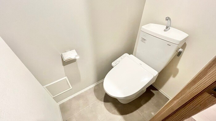 トイレ コンフォリア・リヴ南森町Ⅱ
