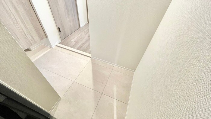 玄関 コンフォリア・リヴ南森町Ⅱ