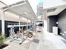 駐輪場 コンフォリア・リヴ本町WESTQ
