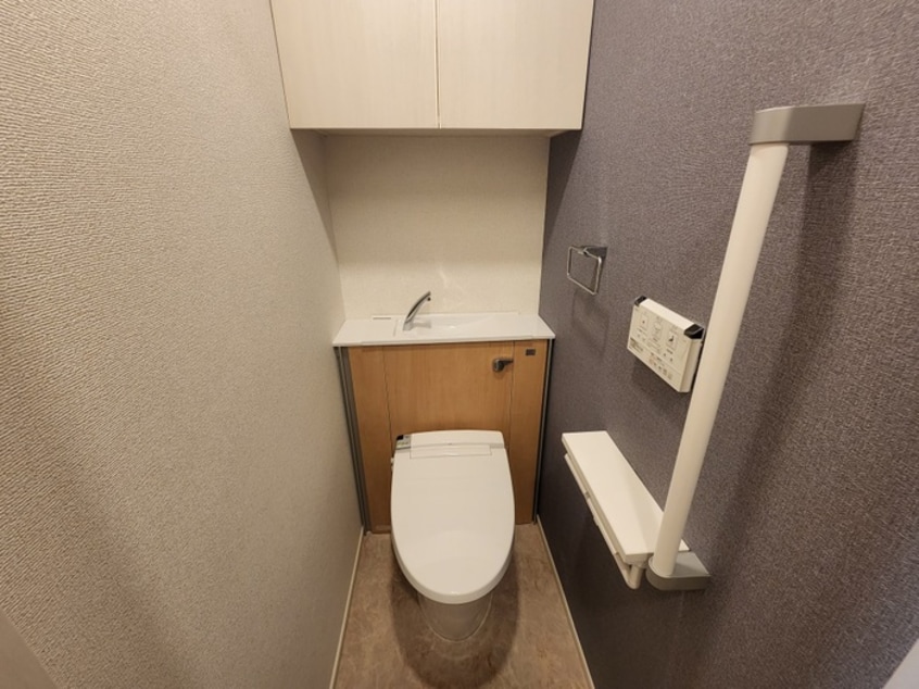 トイレ ウェルス暁