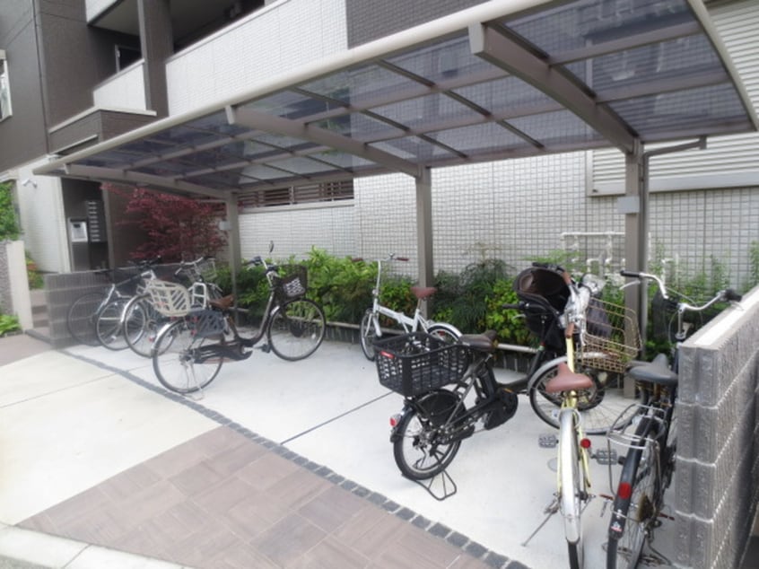 駐輪場 ココ　カルティエ