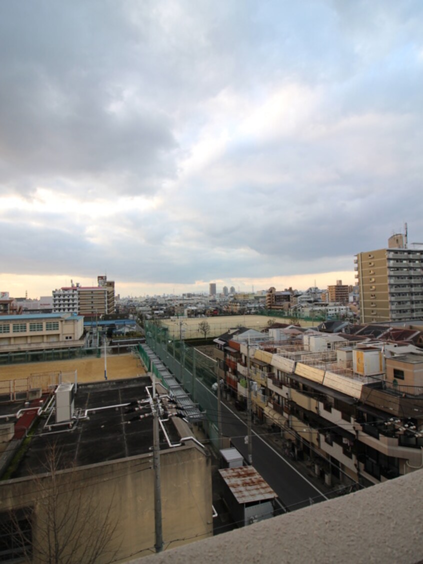 室内からの展望 ア－バンリブ