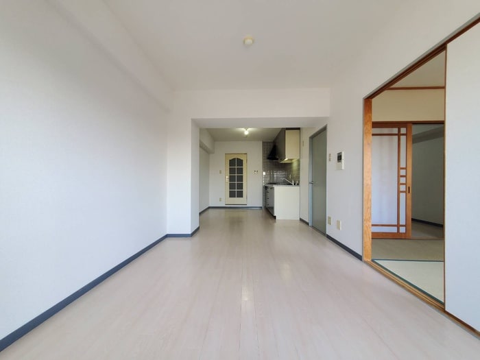 居室 ｲﾝﾍﾟﾘｱﾙﾊﾟﾚｽ ﾘﾊﾞ-ｻｲﾄﾞ